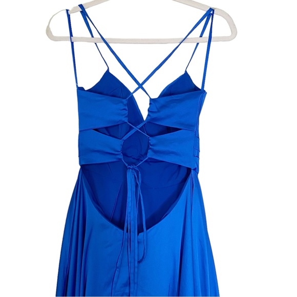 La Femme Royal Blue Satin Deep V-neck A-line Gown Formal Gown Prom Size 8 - Picture 5 of 7
